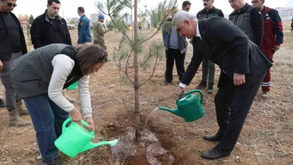 Muş’ta 20 bin fidan toprakla buluşturuldu