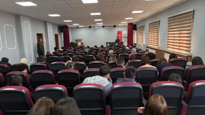 Sarıkamış Kaymakamı Aslantatar, öğrencilerle buluştu