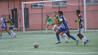 Turkcell Kadın Futbol Süper Ligi: Hakkarigücü: 0 - Fenerbahçe: 2