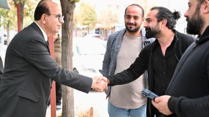 Başkan Prof. Dr. İlhan Geçit, esnafın görüş ve taleplerini yerinde değerlendirdi