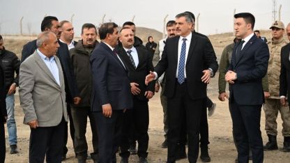 Vali Çiftçi, Horasan’da