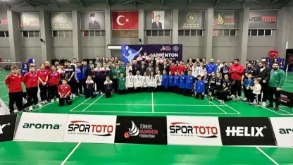 Badmintonda Erzincan Telekom Spor ikinci oldu