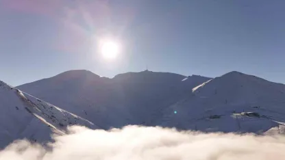 Palandöken sislerin içinde kayboldu