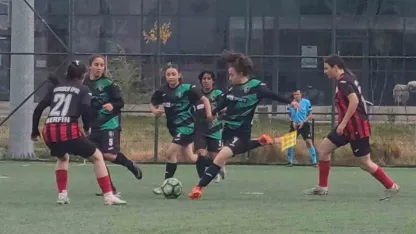 TFF Kadınlar 2. Lig: Vangücü SK:  4 - Kahramanmaraş Anadolu SK:  2