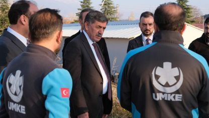 Başkan Aksun UMKE’nin kahramanlarına destek verdi