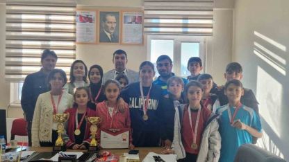 Cumhuriyet Ortaokulundan çifte başarı