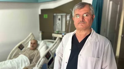 Aynı anda iki kalp krizi geçiren hasta zamanında müdahaleyle kurtarıldı