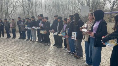 Erzincanlı öğrencilerden Verimli köyüne dostluk köprüsü