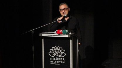 ETÜ öğretim üyesi Prof. Dr. Murat Kacıroğlu’na edebiyat eleştirisi ödülü