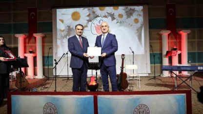 Muş'ta 24 Kasım Öğretmenler Günü törenle kutlandı