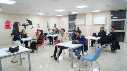 Muş’ta diksiyon ve spikerlik kursuna yoğun ilgi