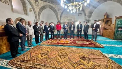 Ağrı’da Asırlık Halılar Gün Yüzüne Çıktı (Videolu Haber)