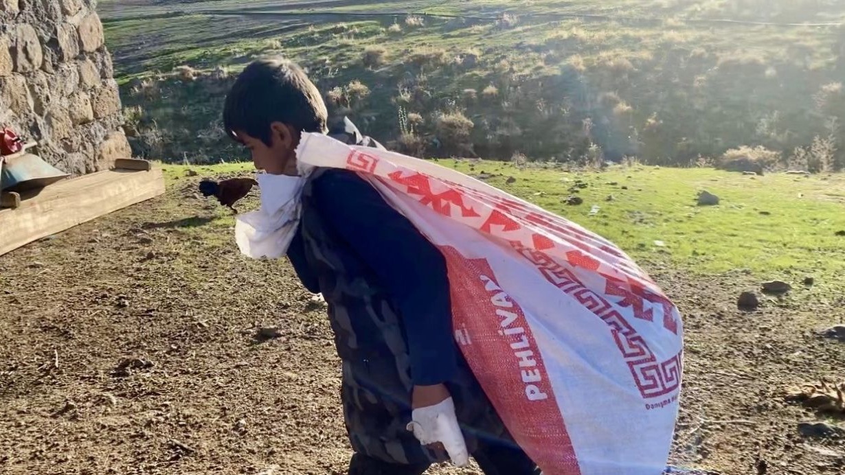 Ağrı’da besiciler kış hazırlıklarına başladı