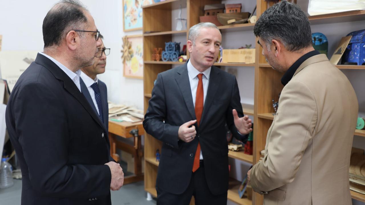 Ağrı’da Meslekî Gelişim Semineri ile Öğretmenlerin Rehberlik Rolü Güçlendirildi