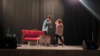 Ağrı’da “Ruh Öküzüm” Tiyatrosu Sahnelendi