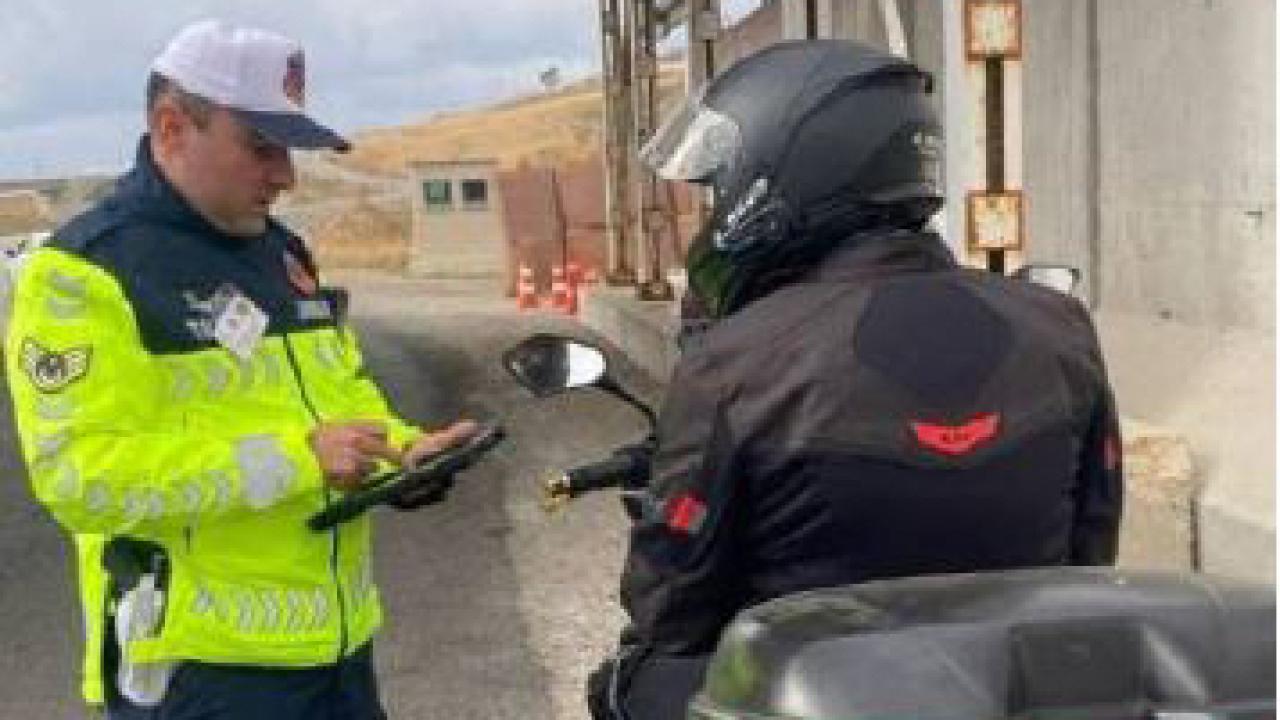 Ağrı’da Trafik Jandarmasından Huzur ve Güven Denetimi