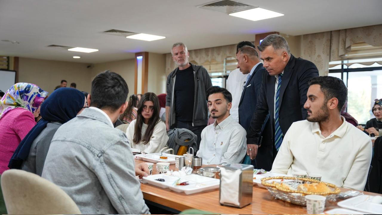 AİÇÜ’de 83 Öğrenci Kulübü Bir Araya Geldi