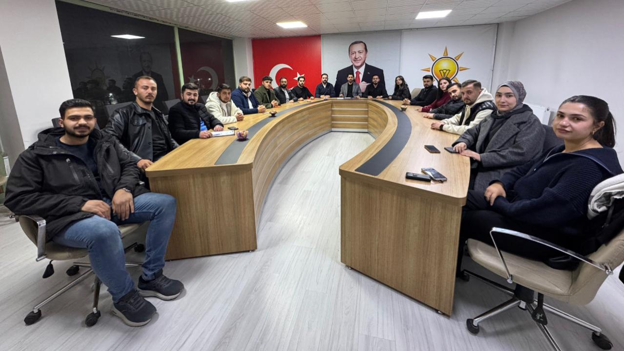 AK Parti Ağrı Gençlik Kolları: “Şehrimize Hizmet Etmeyi Sürdürüyoruz”