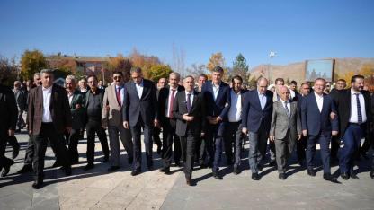 AK Parti Erciş İlçe Teşkilatı Van İl Teşkilatı İle Gürpınar’da Vatandaşlarla Buluştu