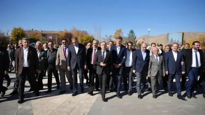 AK Parti Erciş İlçe Teşkilatı Van İl Teşkilatı İle Gürpınar’da Vatandaşlarla Buluştu