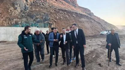 Ak Parti Heyetinden Erciş’te Yapımı Devam Eden Pay Sulama Hattı Çalışmalarına Yerinde İnceleme