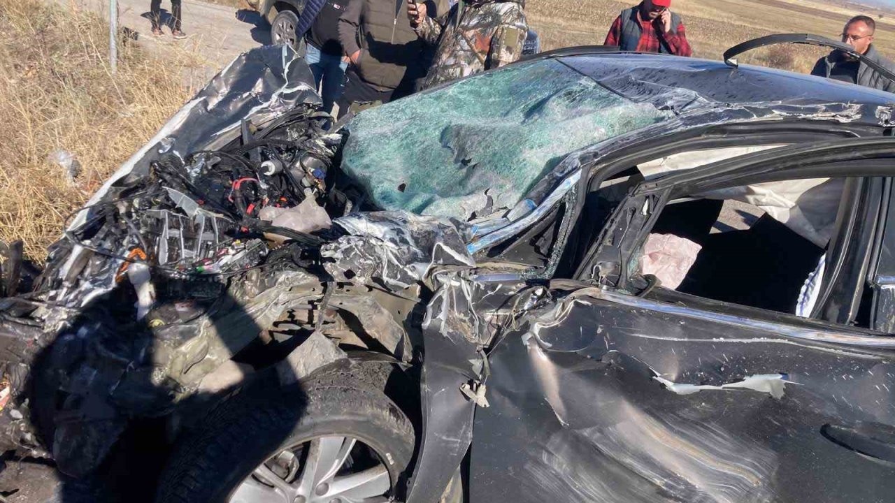 Aşkale’de trafik kazası: 2 yaralı