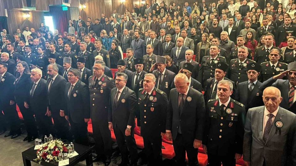 Atatürk, Bitlis, Van ve Hakkâri’de anıldı