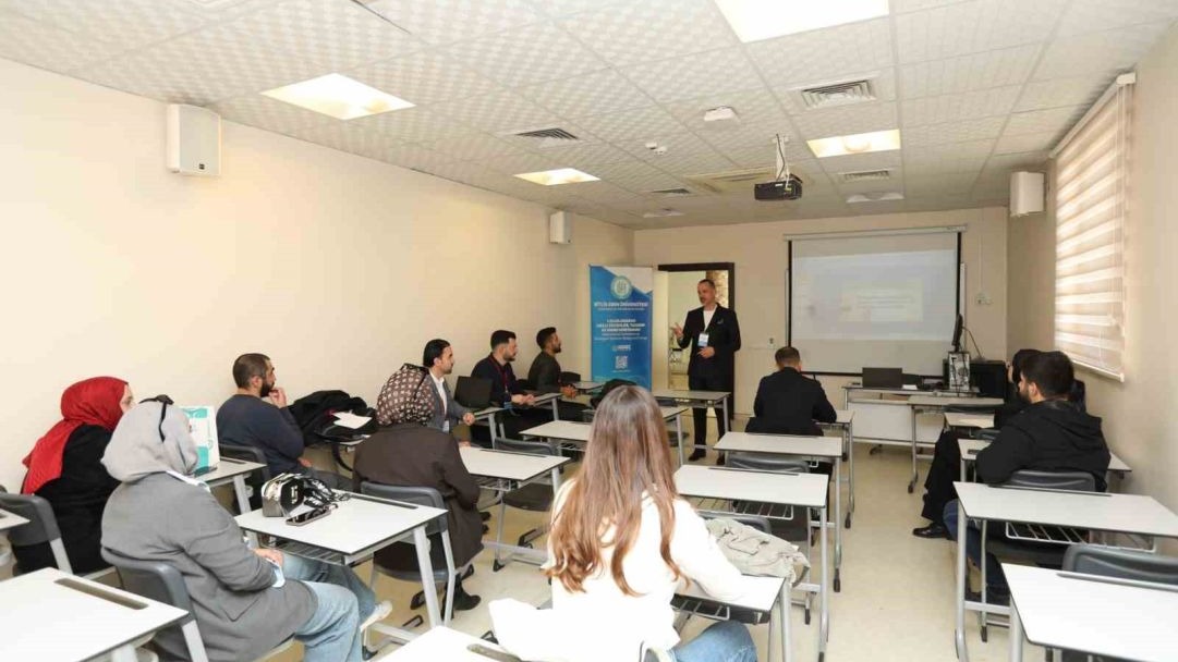 BEÜ’de &quot;1. Uluslararası Akıllı Sistemler, Tasarım ve Enerji&quot; Konferansı başladı