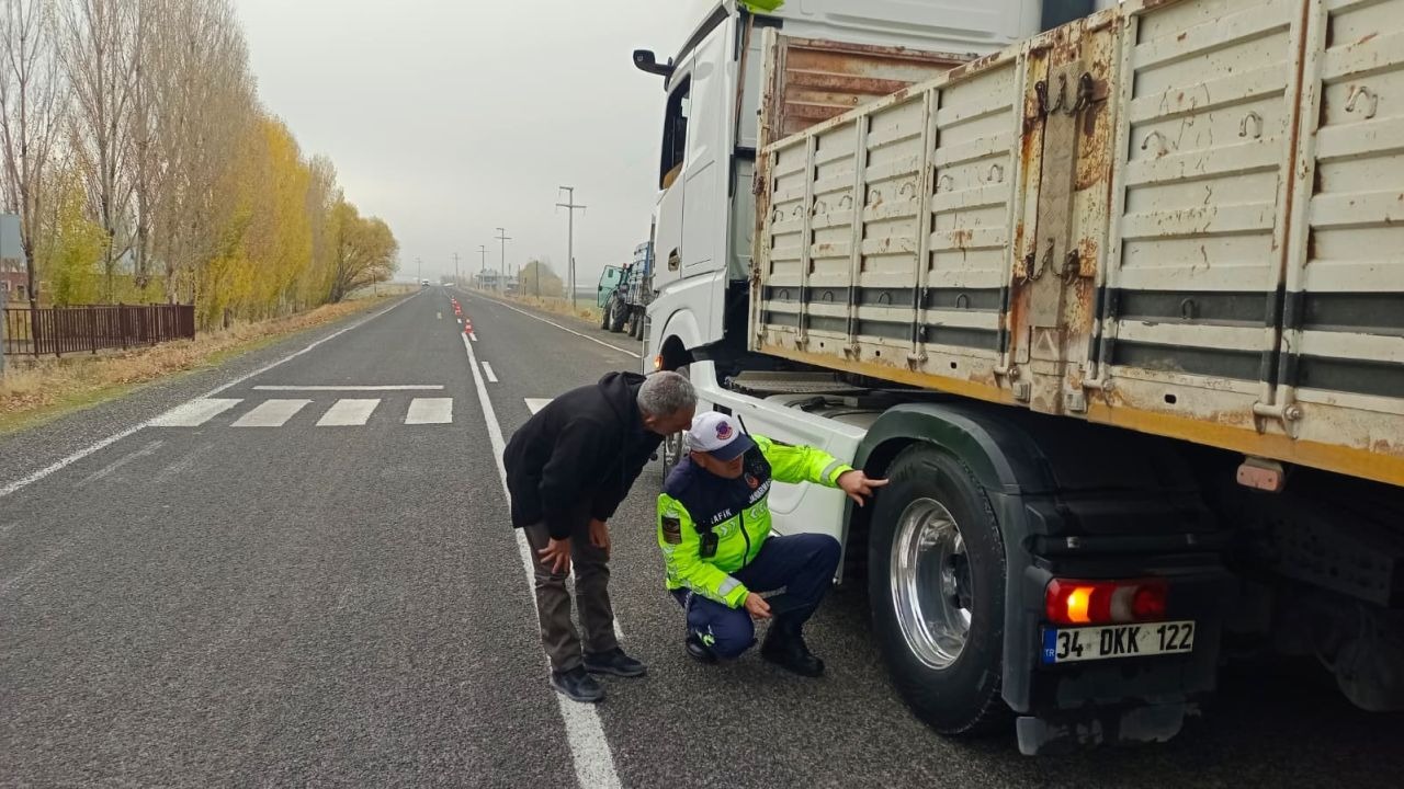 Bulanık’ta kış lastiği denetimi yapıldı