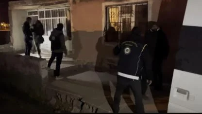 Doğubayazıt’ta 24 düzensiz göçmen yakalandı (Videolu Haber)