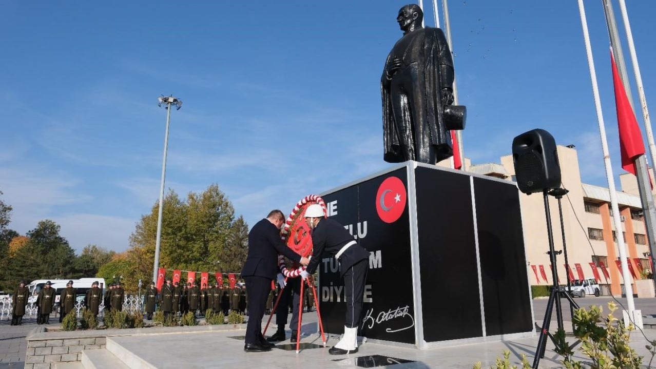 Erzincan’da 10 Kasım Atatürk’ü Anma Günü