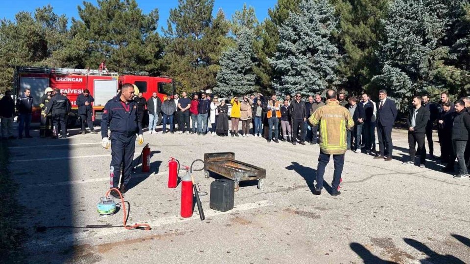 Erzincan’da güvenlik için güç birliği: İşletme binasında acil durum senaryosu uygulandı