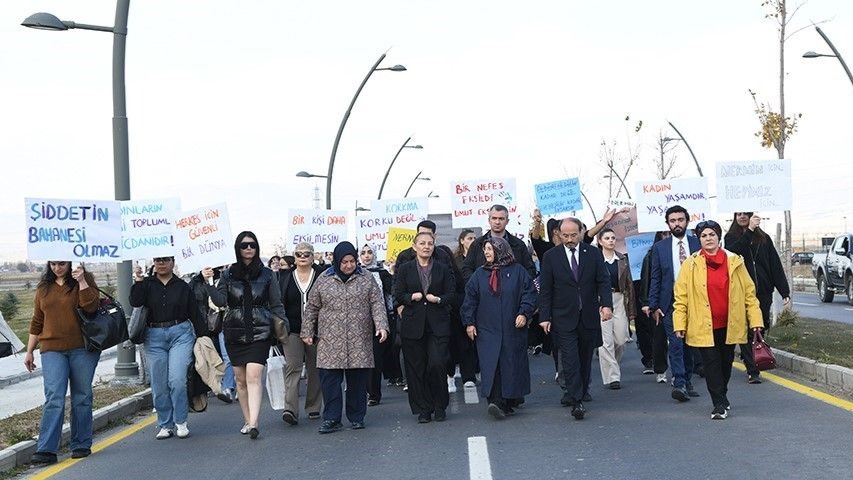 Erzurum Teknik Üniversitesi Rektörü: &quot;Kadına yönelik şiddetin hiçbir biçimi kabul edilemez&quot;