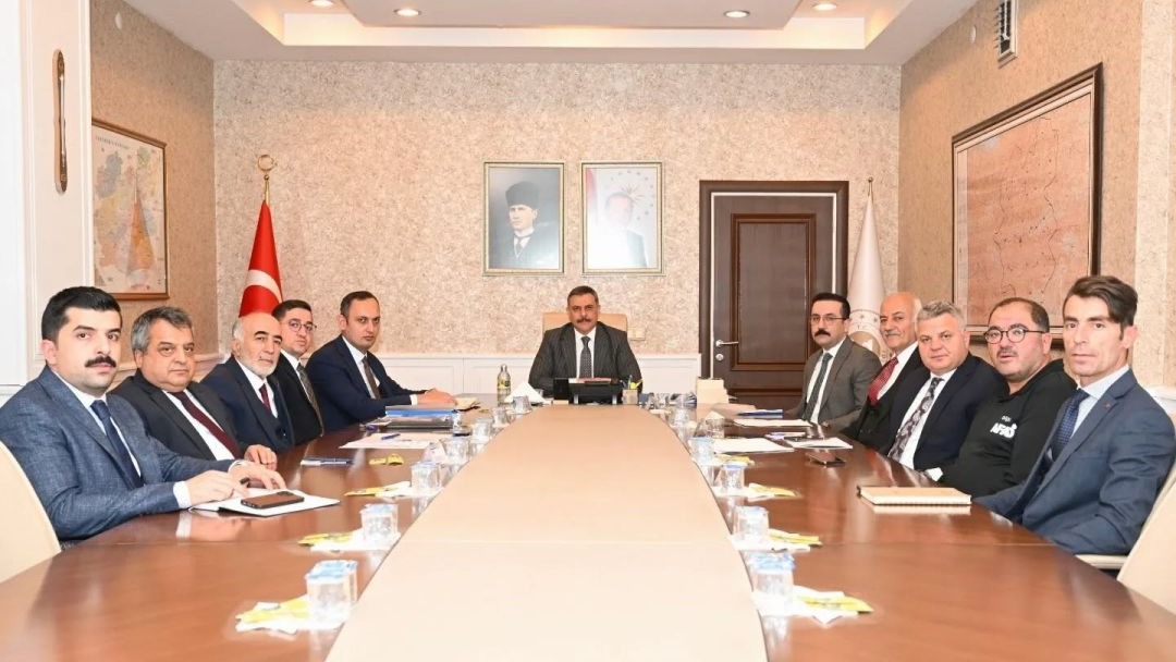 Erzurum Uzundere’deki heyelan masaya yatırıldı