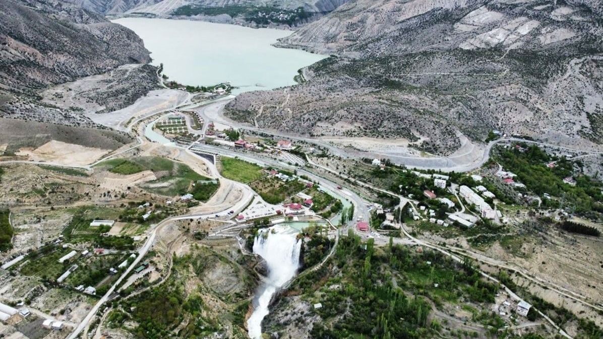 Erzurum Uzundere’nin turizm altyapısını güçlendirecek projede imzalar atıldı