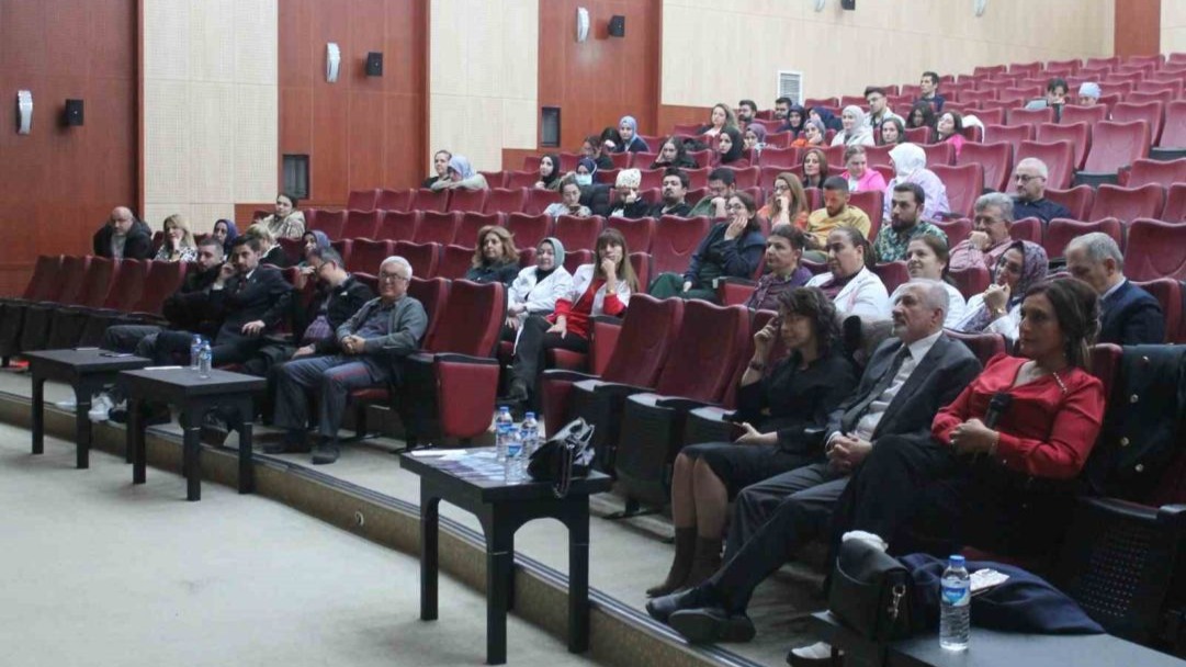 Erzurum’da &quot;İşyerinde psikolojik taciz mobbing&quot; paneli