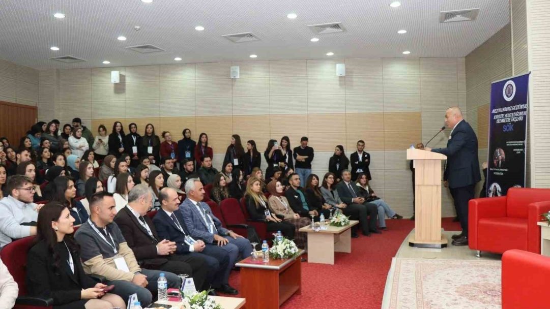 Erzurum&#039;da mezunların gözünden kariyer yolculuğu
