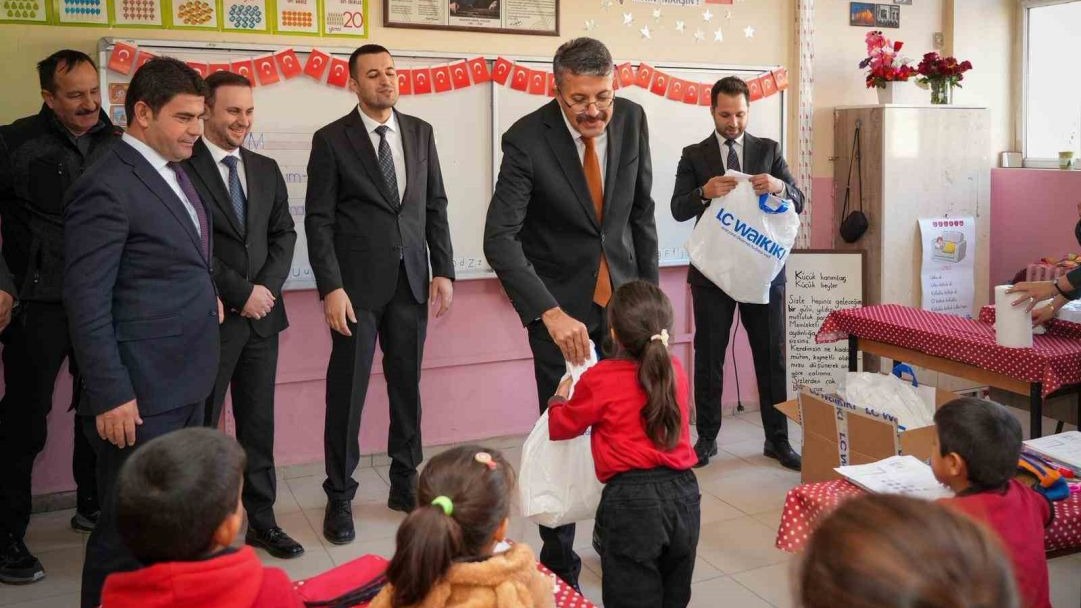 Hakkari’de Şehit Yarbay Korkmaz Bilişim Sınıfı açıldı