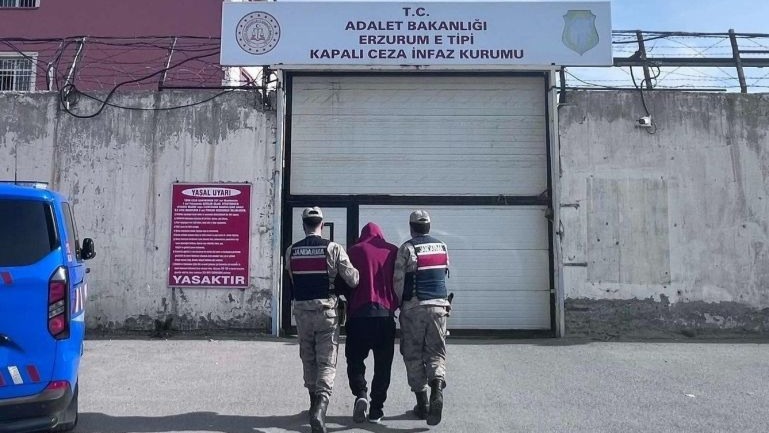 Jandarmadan kaçamadı; 2 yıldır aranıyordu