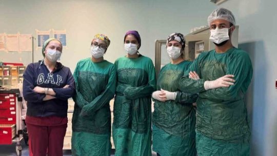 Kağızman Devlet Hastanesi’nde karın kesisi ameliyatı