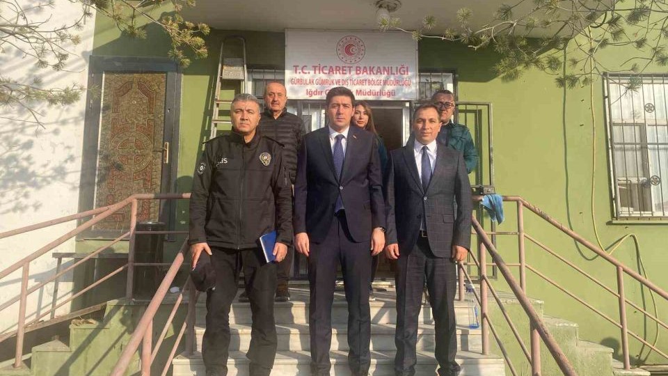 Karakoyunlu Kaymakamı Fatih Erdoğan, Gümrük Müdürlüğünü ziyaret etti