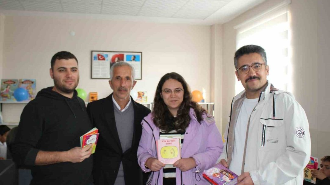 Muş Malazgirt İlkokulu yeni kütüphanesine kavuştu
