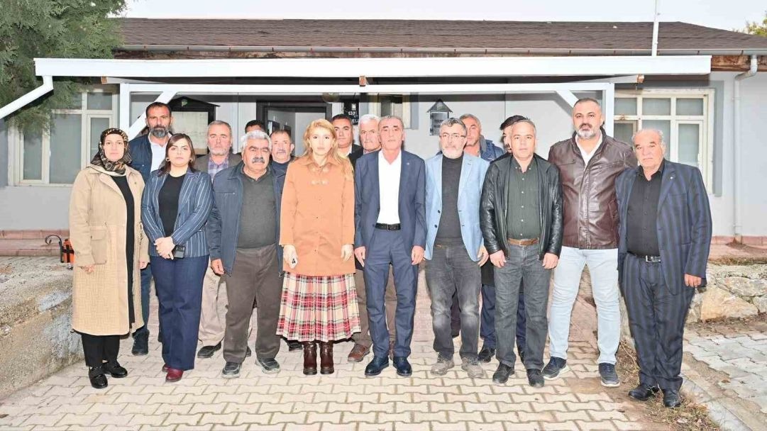 Ölmeztoprak’tan muhtarlarla istişare, hastanede umut buluşması ve öğretmenler günü programı