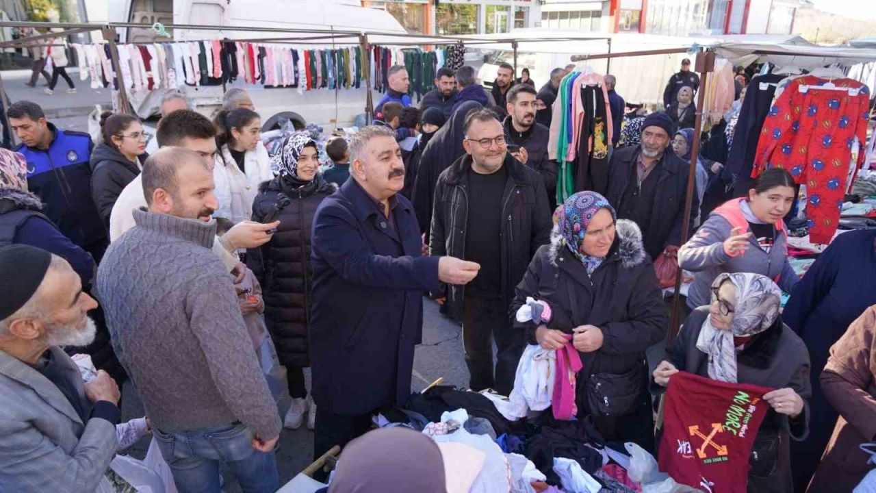 Palandöken Belediye Başkanı Muhammet Sunar ve İl Emniyet Müdürü Karaburun’dan pazar denetimi