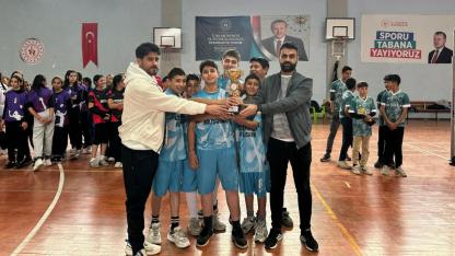 Patnos’ta Yıldızlar Voleybol Müsabakaları Nefes Kesti