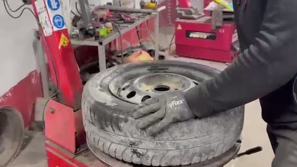 Polis Bitlis’te 16 kilo uyuşturucu ele geçirildi