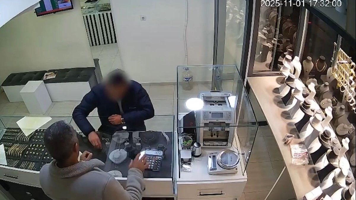 Sahte altın operasyonunda anne ve iki kardeş suçüstü yakalandı