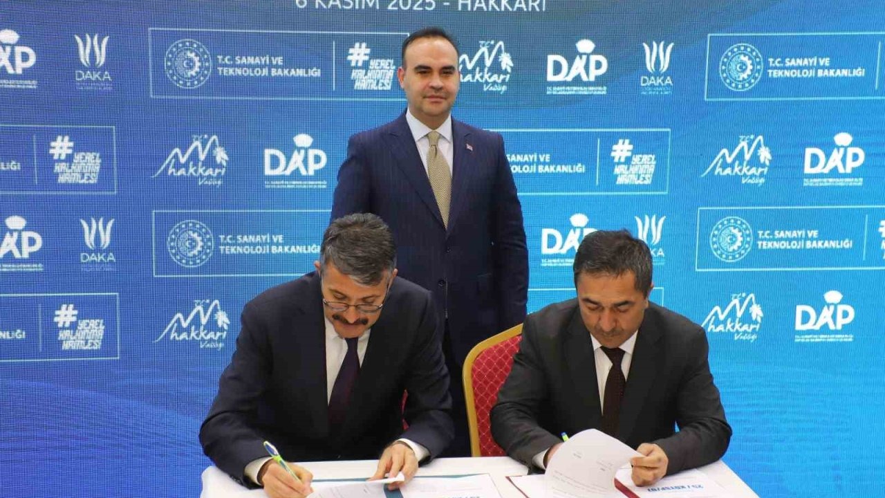 Sanayi ve Teknoloji Bakanı Mehmet Fatih Kacır’dan Hakkari Üniversitesine ’Milli Teknoloji Atölyesi’ müjdesi