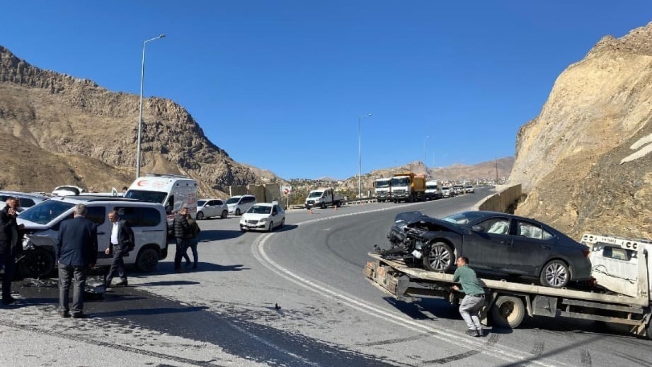 Seyir Tepe mevkiinde trafik kazası: 3 yaralı