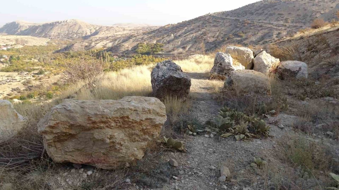 Tarihi Ansır Mağaraları korku mağarasına dönüştü